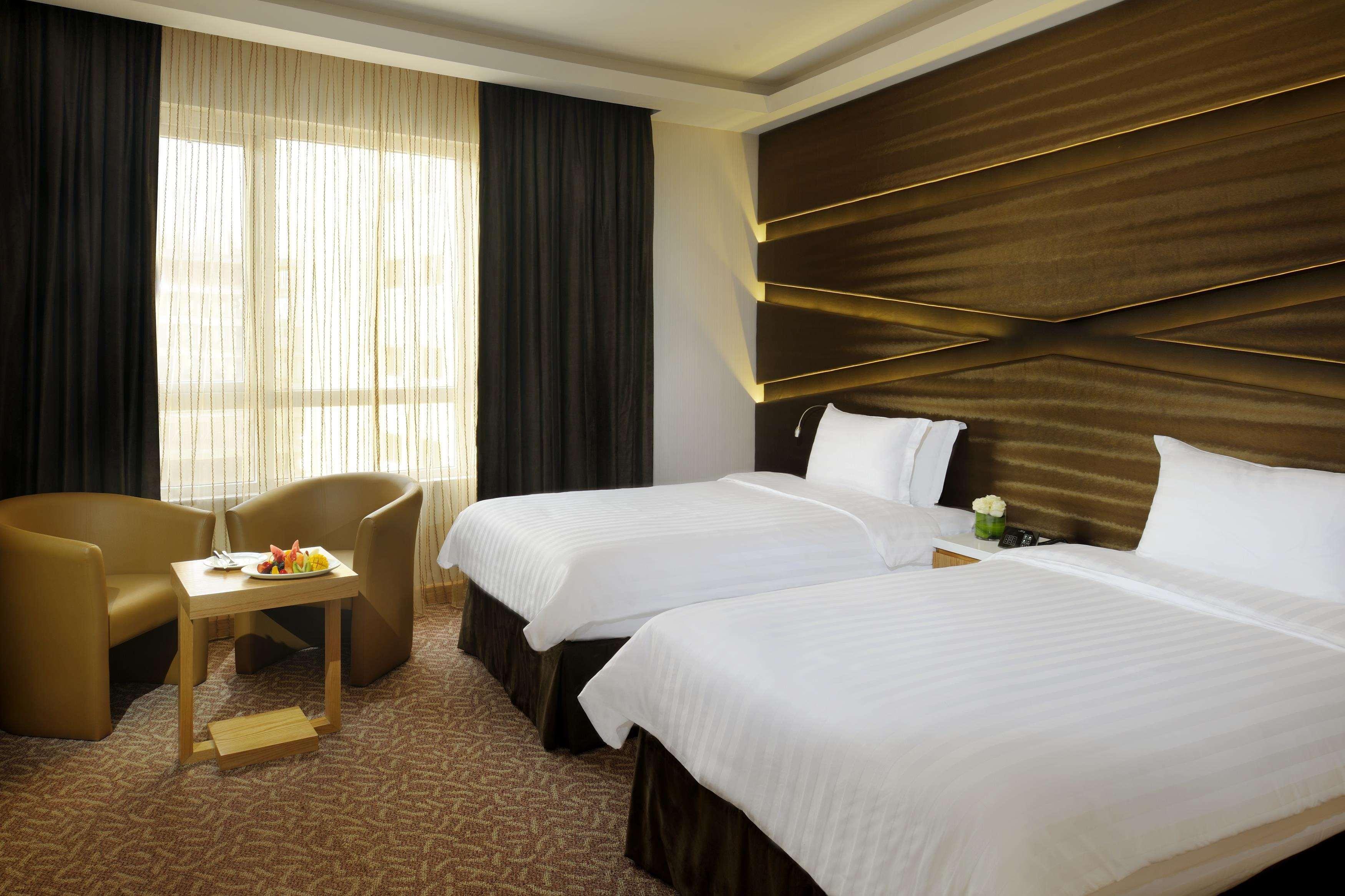 Al Safir Hotel Manama Extérieur photo