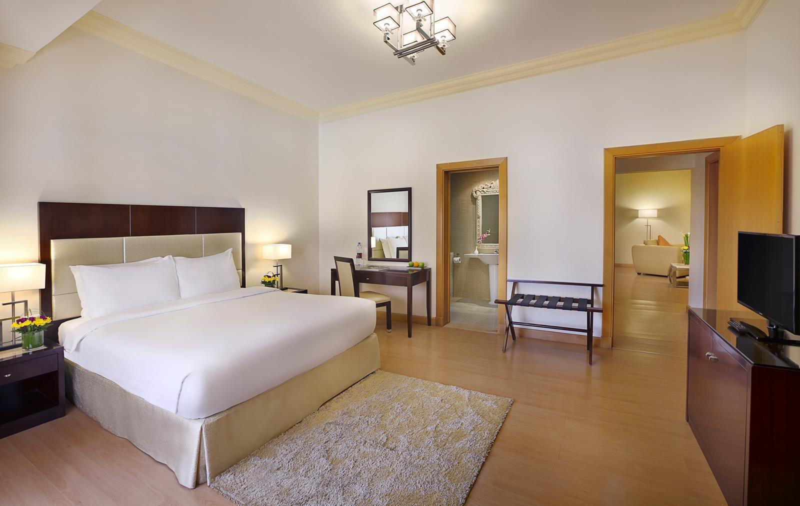 Al Safir Hotel Manama Extérieur photo